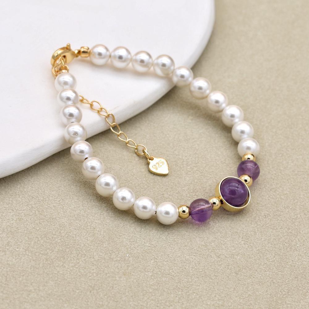 Bracelet en améthyste avec perles nacrées et dorées