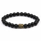 Bracelet élégant en onyx noir sur fond neutre