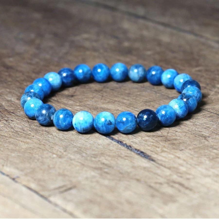 Vue d'ensemble du bracelet en apatite sur fond neutre