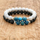Bracelet extensible avec perles d'onyx et howlite