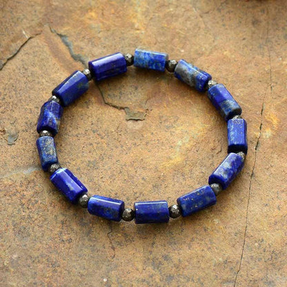 Conception artisanale, bracelet en Lapis Lazuli, perles bleues