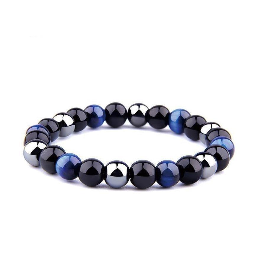 Gros plan sur les pierres du bracelet, Lapis Lazuli et Hématite