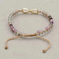 Vue latérale du bracelet en fluorite et métal durable