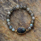 Bracelet en labradorite naturelle avec reflets irisés