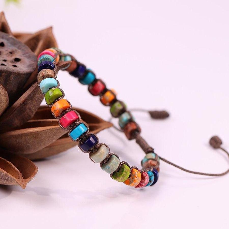 Vue latérale du bracelet montrant les sept pierres énergétiques