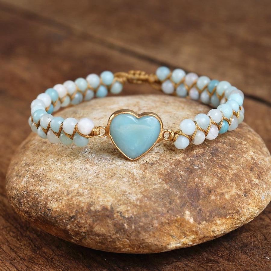 Détail du nœud macramé du bracelet en amazonite