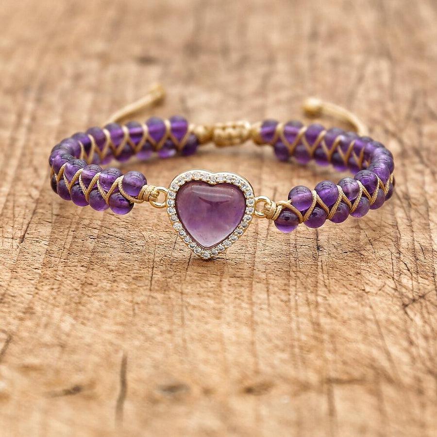 Ensemble élégant de pierres et strass sur bracelet