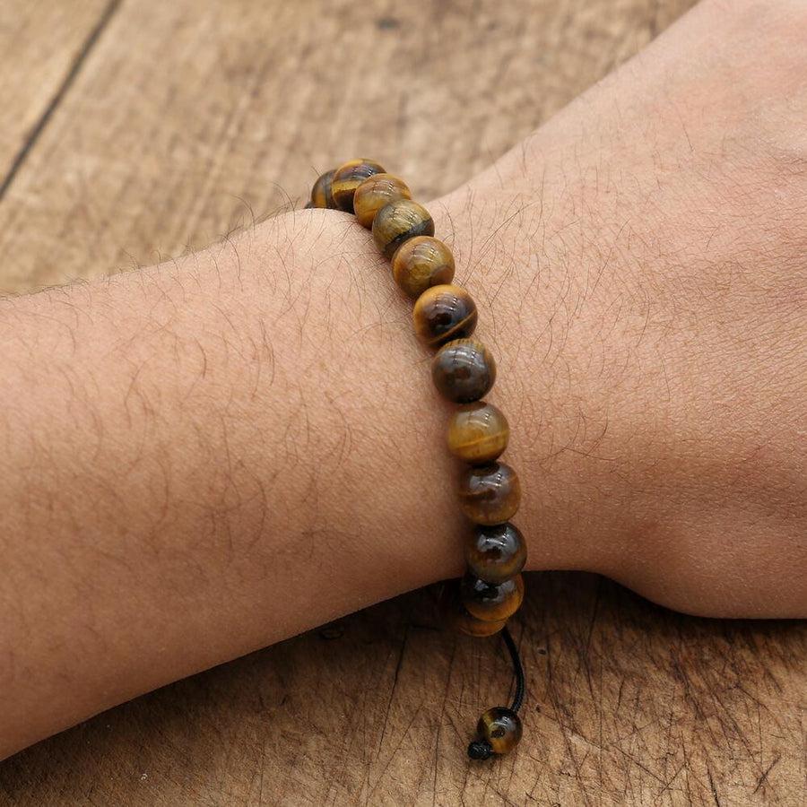 Bracelet Shamballa en Œil de Tigre sur fond blanc