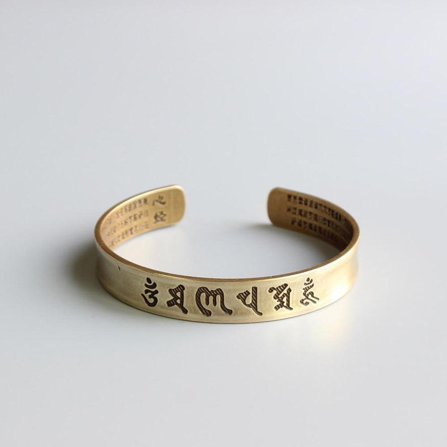 Bracelet tibétain en laiton avec gravures de mantras