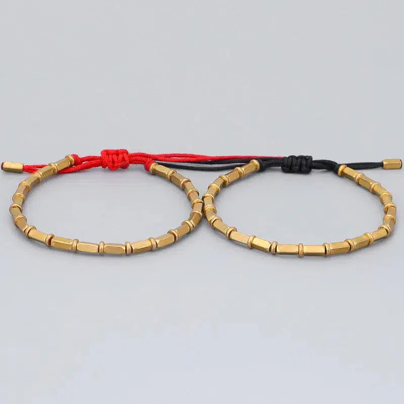 Bracelet tibétain en cuivre avec perles rectangulaires