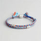 Vue d'ensemble du bracelet tibétain multicolore à double rang