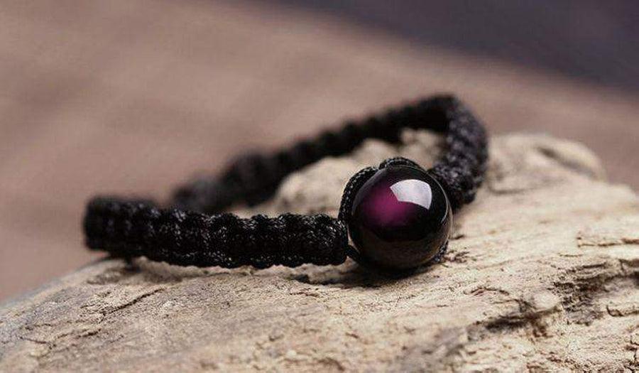 Bracelet macramé avec obsidienne œil céleste, vue de côté