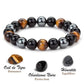 Gros plan sur les perles en pierre naturelle du bracelet