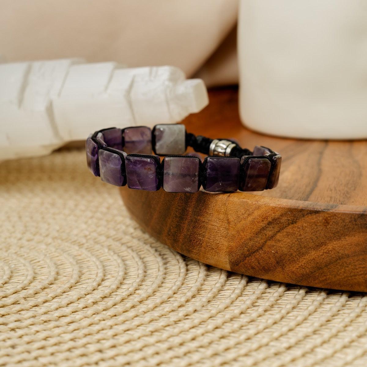 Perle en argent tibétain avec gravure sur le bracelet