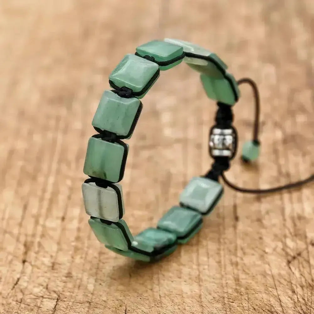 Bracelet Shamballa en aventurine, posé en spirale