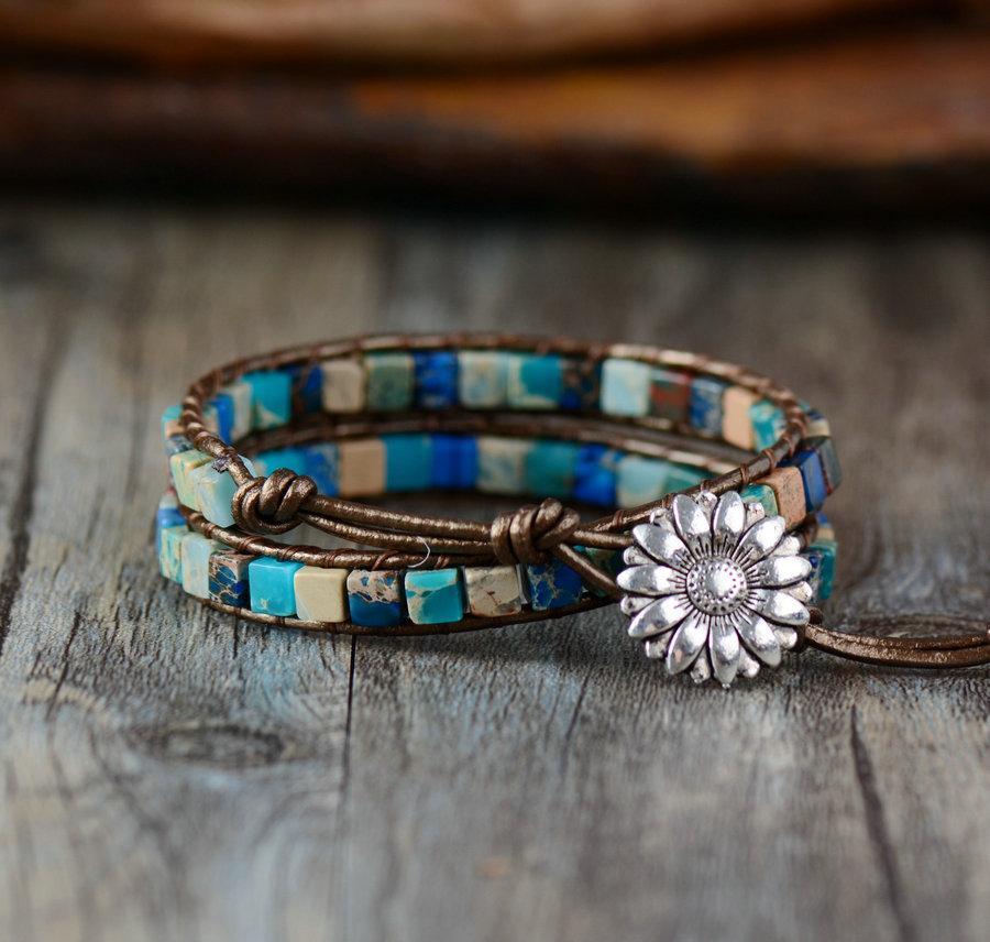 Bracelet en jaspe à deux rangs avec fleur de lotus