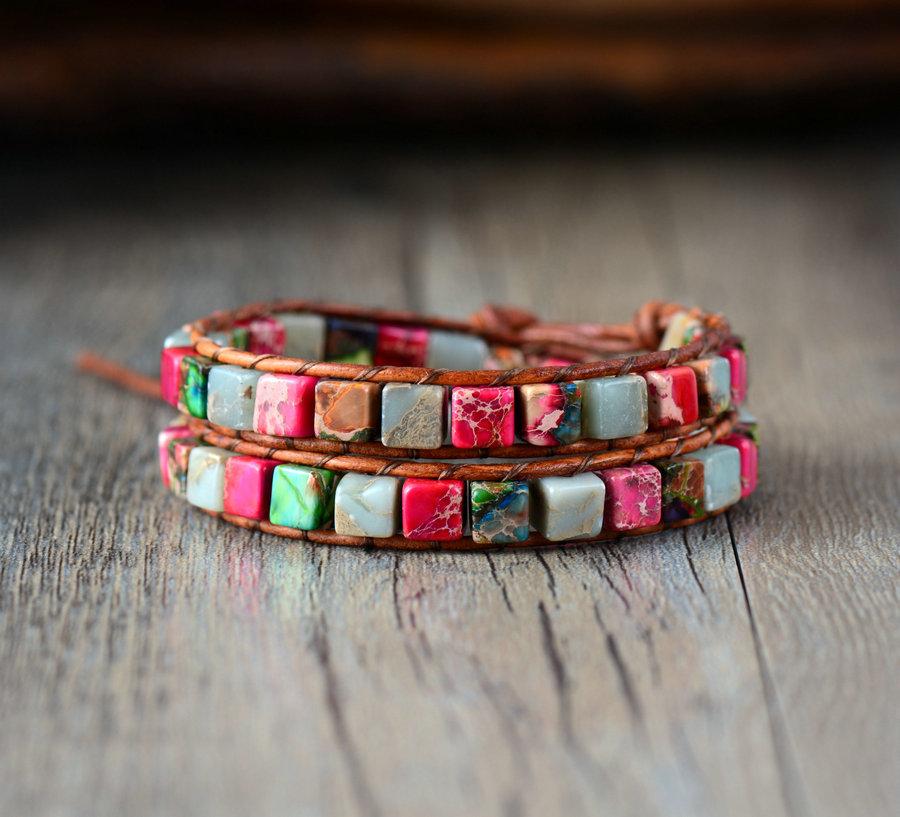Bracelet en jaspe et cuir, motif lotus en acier inoxydable