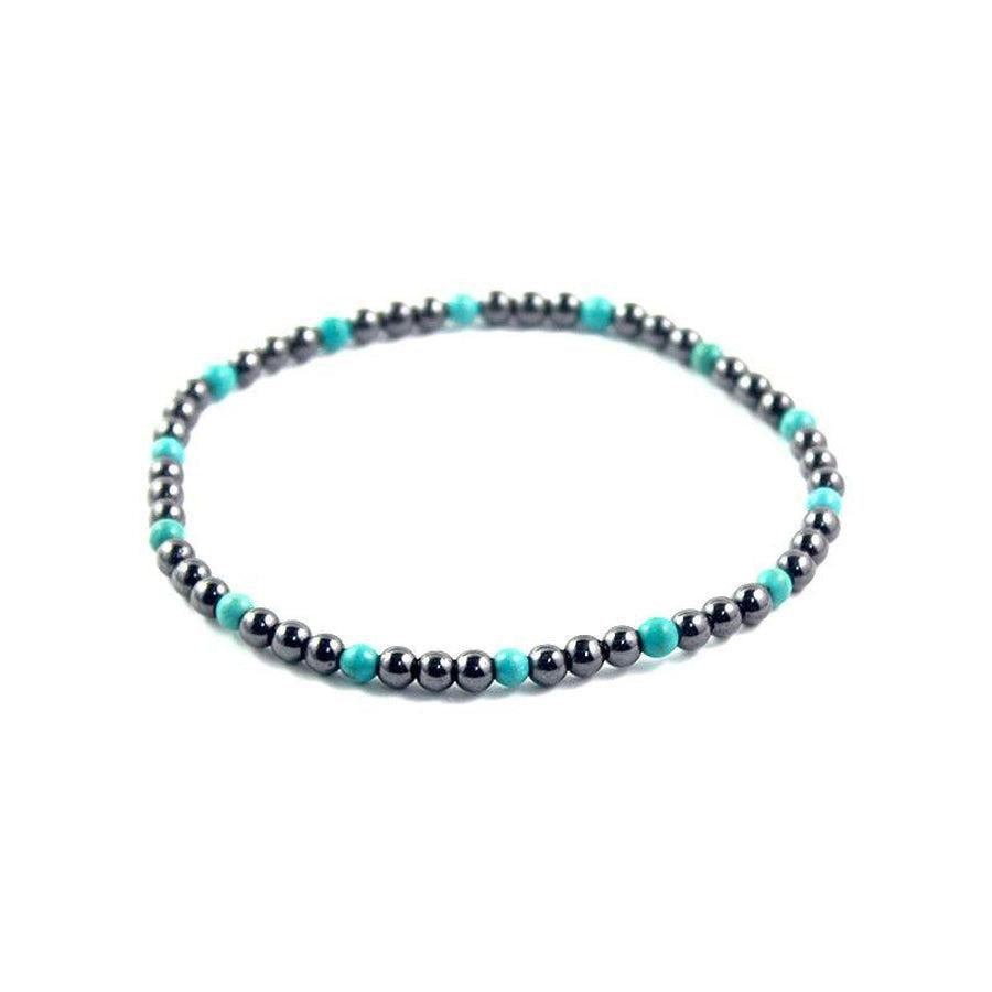Bracelet artisanal en hématite et pierres, vue de profil