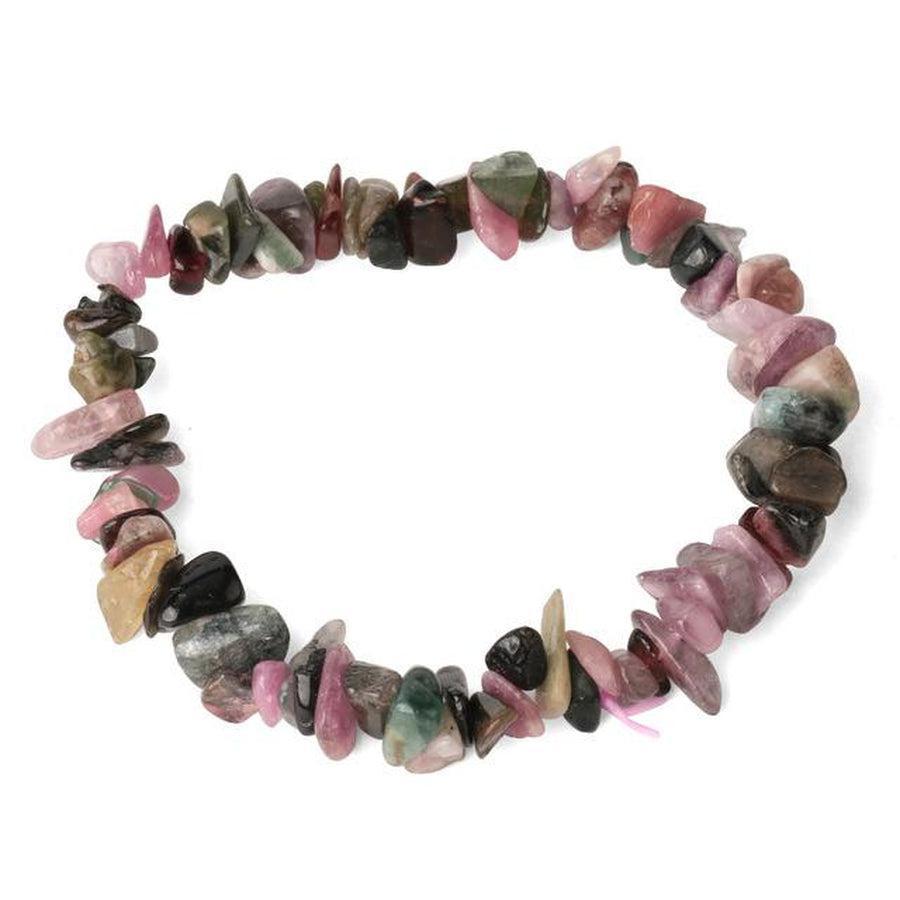 Gros plan sur un bracelet de pierres naturelles blanches et grises