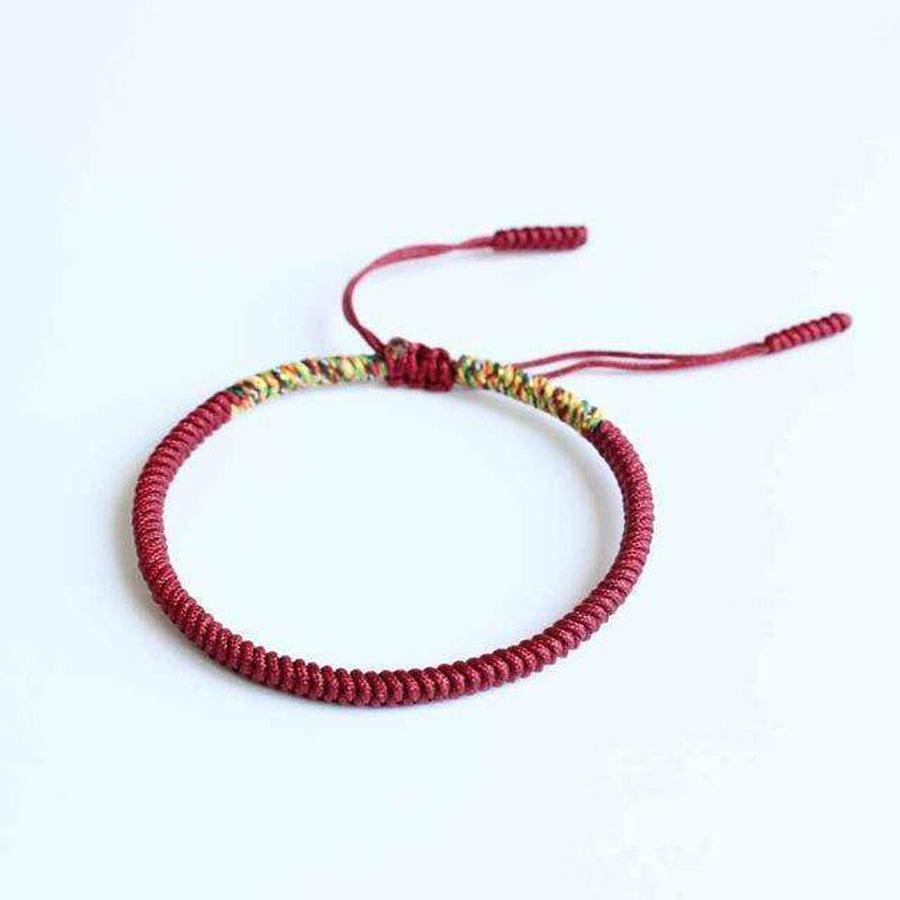 Vue de côté d'un bracelet tressé ajustable