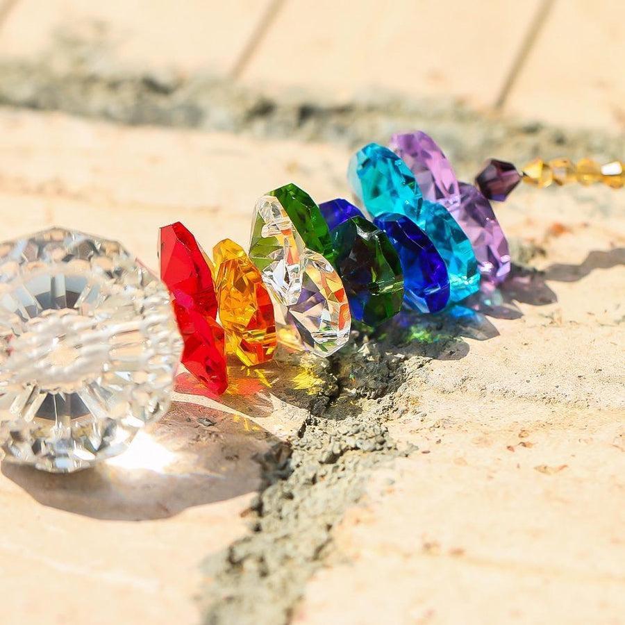 Vue rapprochée des pierres alignées pour les chakras
