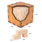 Cube en bois avec dimensions indiquées à côté