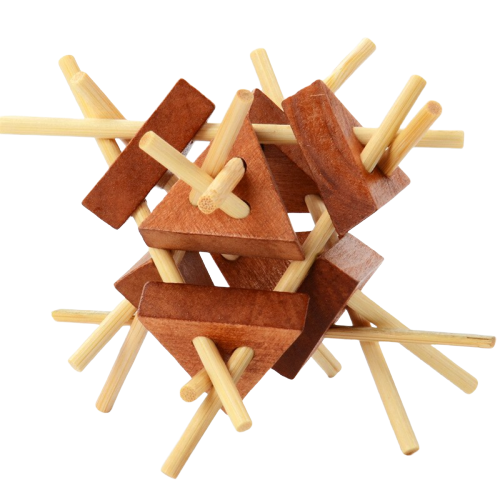 Casse-tête en bois avec pièces triangulaires et bâtons
