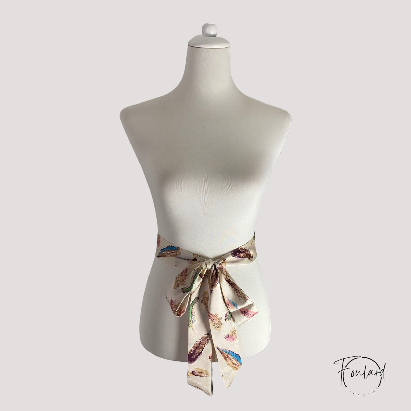 Vue d'ensemble de la ceinture foulard bohème chic