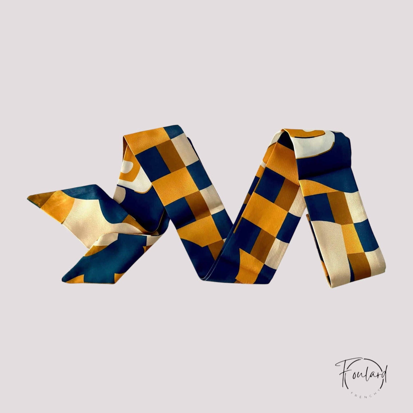 Ceinture foulard satinée avec motifs graphiques bleu et safran