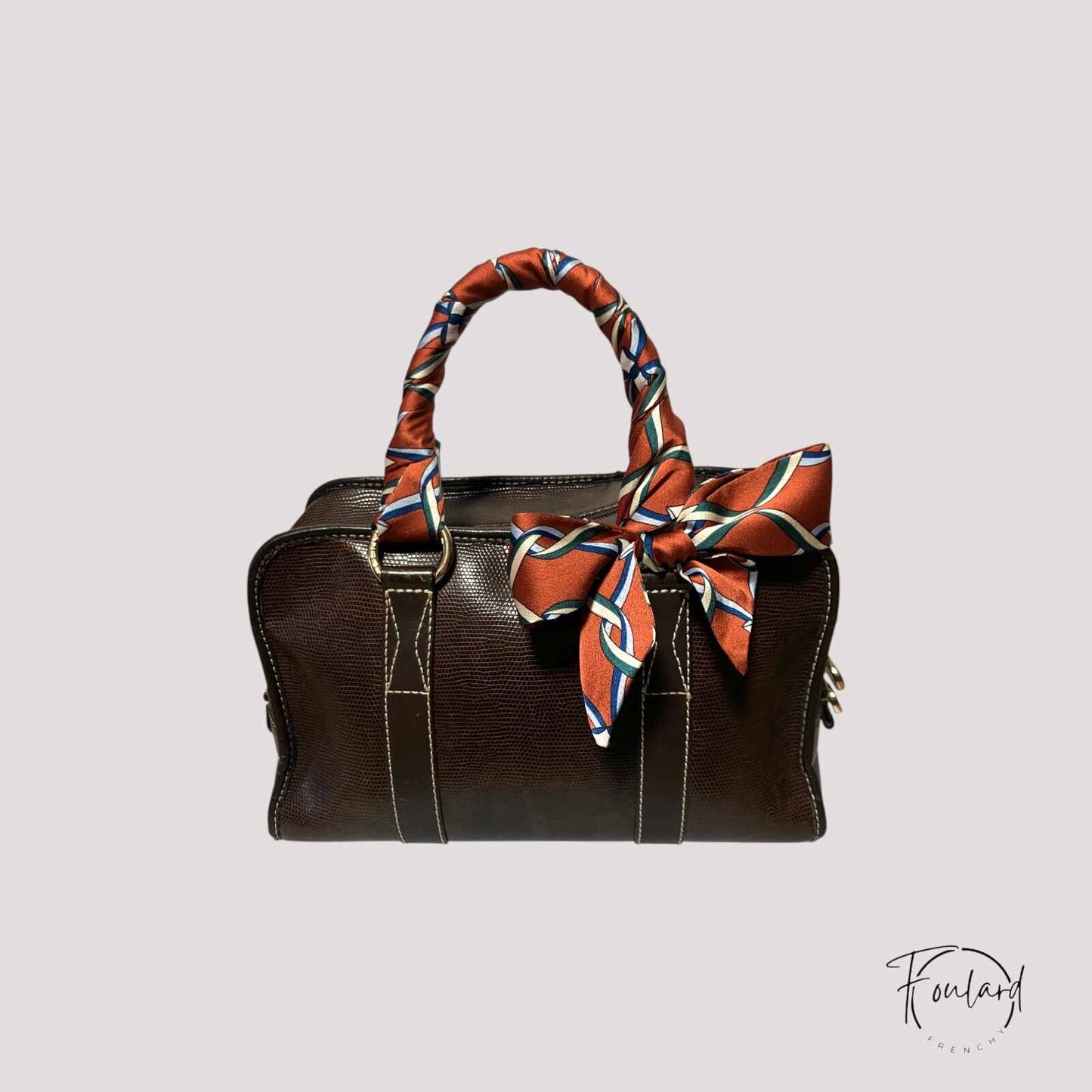 Ceinture foulard brique avec motifs entrelacés colorés