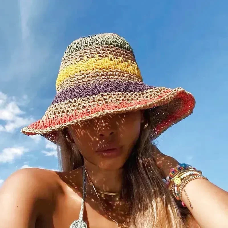 Chapeau de paille avec large bord pour protection solaire