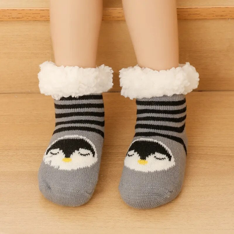 Chaussettes bébé grises en Pilou Pilou avec motif pingouin
