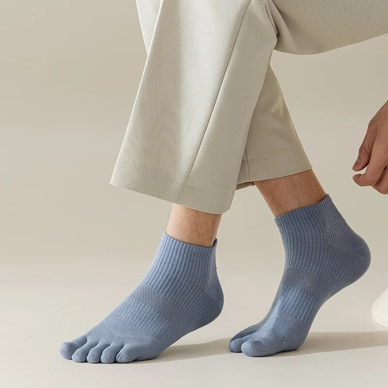 Chaussettes à orteils en coton beige, vue de côté