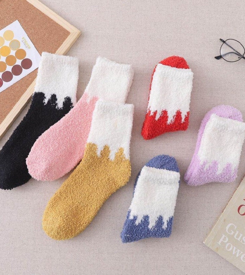 Gros plan sur la texture douce des chaussettes
