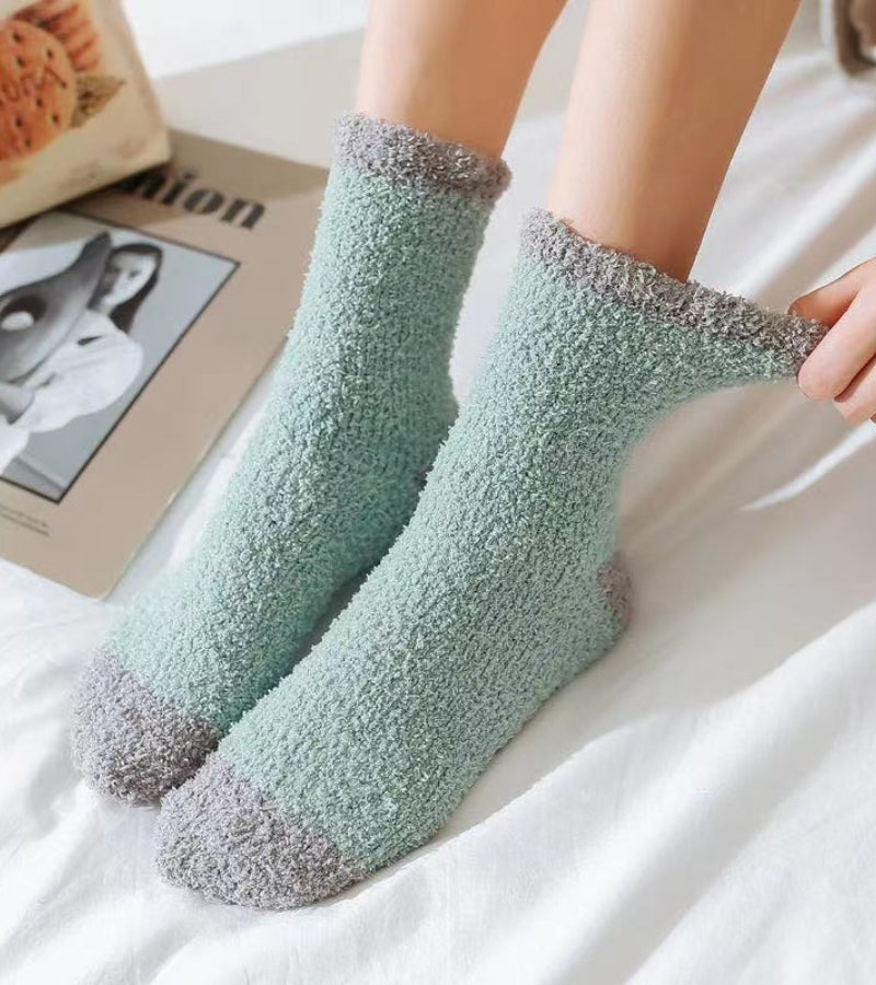 Chaussettes hautes pliées montrant leur épaisseur