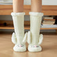 Gros plan sur chaussettes lapin moelleuses et douces en Pilou Pilou