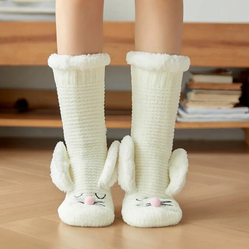 Gros plan sur chaussettes lapin moelleuses et douces en Pilou Pilou