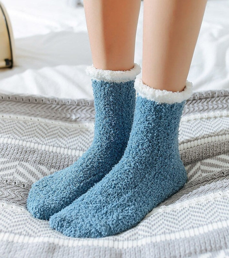 Chaussettes confortables et extensibles en laine synthétique bleue