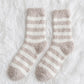 Gros plan sur texture douce des chaussettes rayées