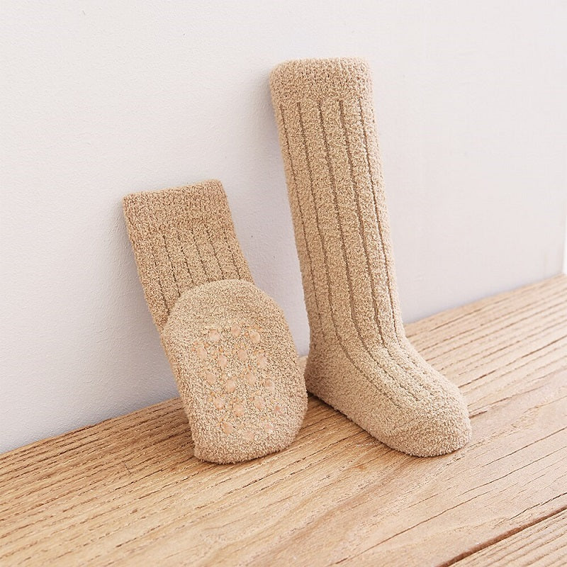 Chaussettes polaires enfant, détail des points antidérapants