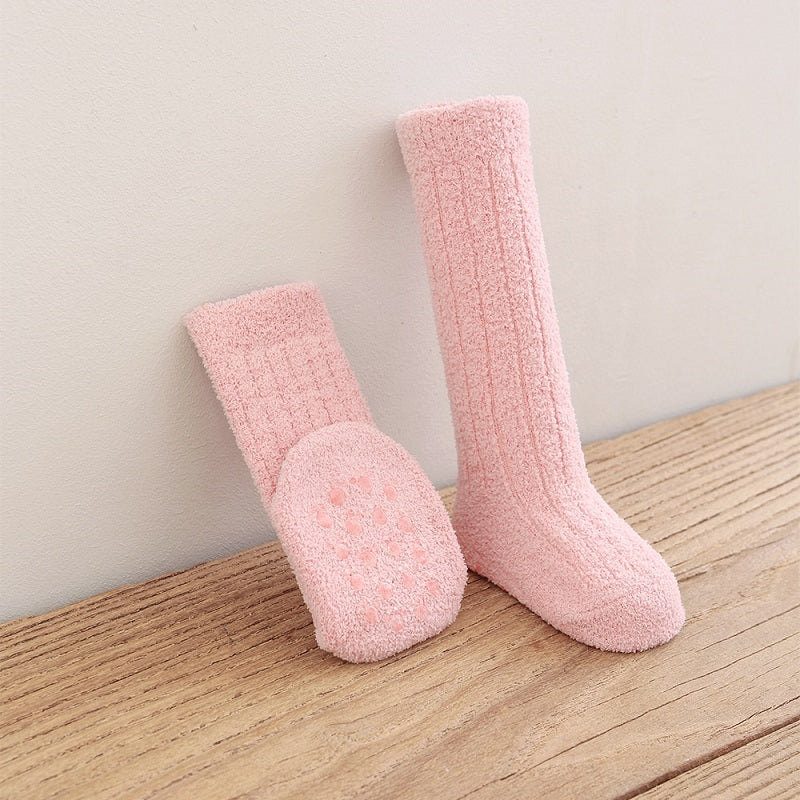 Chaussettes mi-hautes, couleur verte, en matière polaire