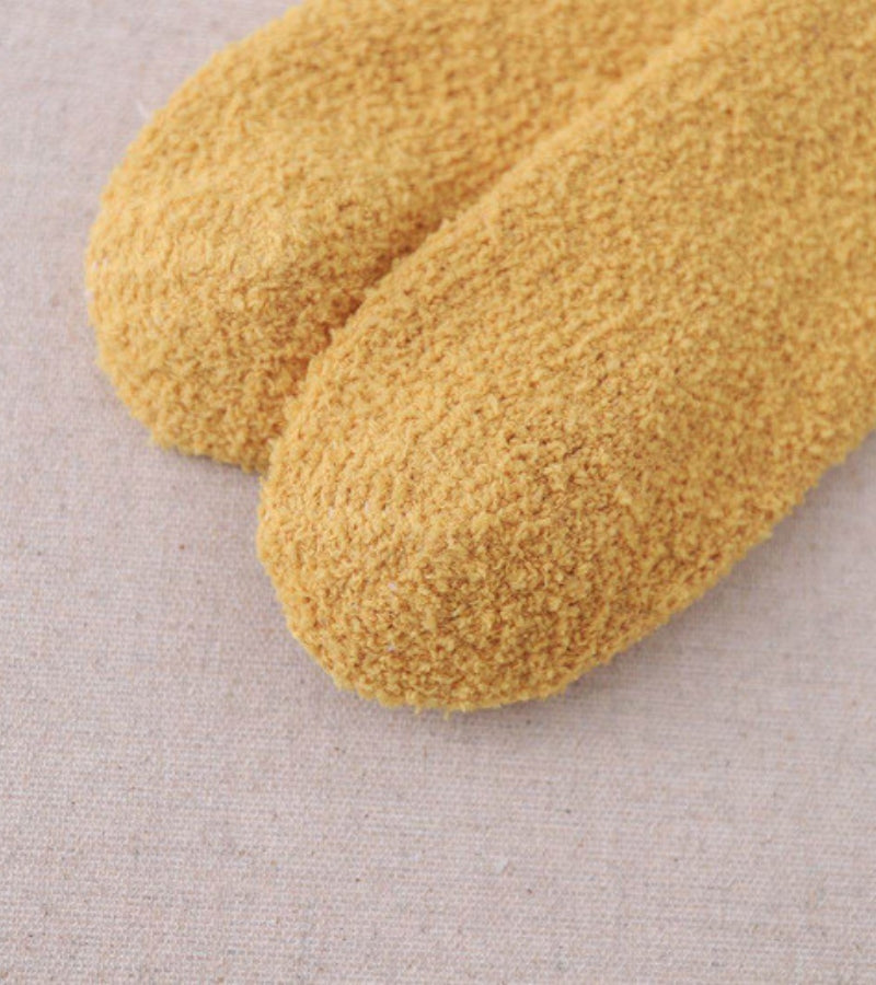 Chaussettes chaudes avec détail sur la partie blanche
