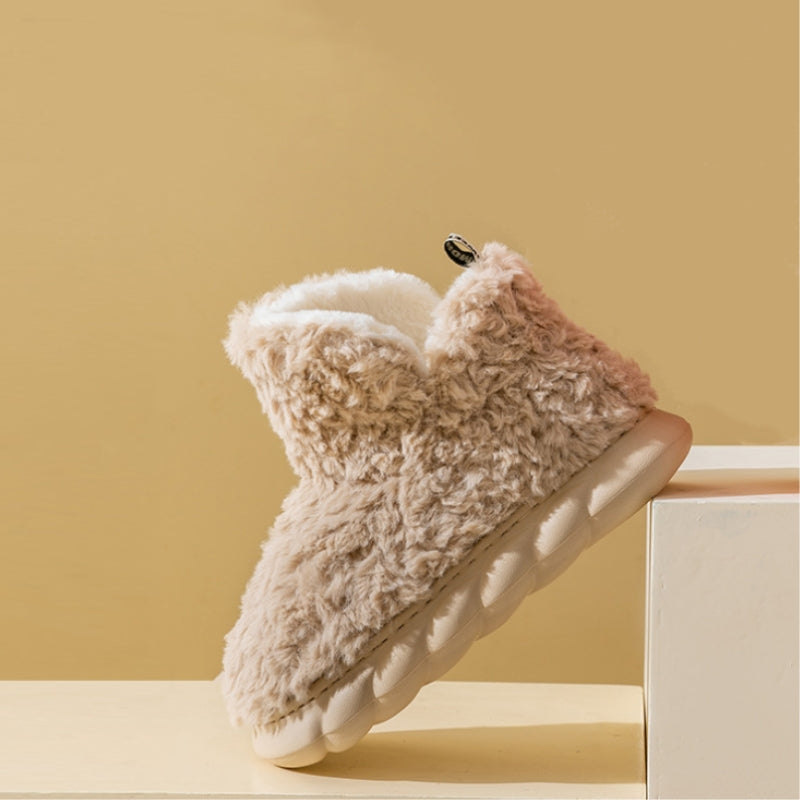Chaussons camel sur parquet, confort et sécurité