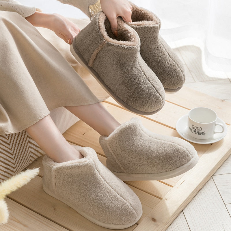 Chaussons en moumoute café avec doublure douce et chaude