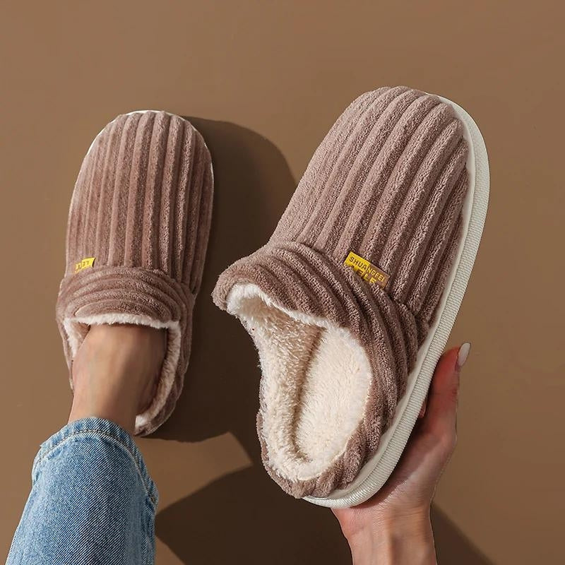 Chaussons marron en Pilou Pilou avec semelle antidérapante