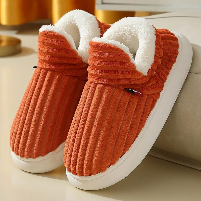 Chaussons orange en Pilou Pilou avec doublure fourrée