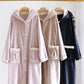 Chemise de nuit en flanelle rose et mauve avec capuche