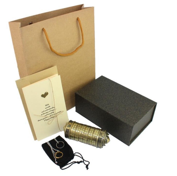 Coffret cadeau contenant un cryptex en métal élégant