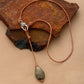 Collier ras du cou en cuir avec pierre pyrite
