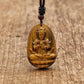 Collier Œil de Tigre avec pendentif Bouddha en gros plan